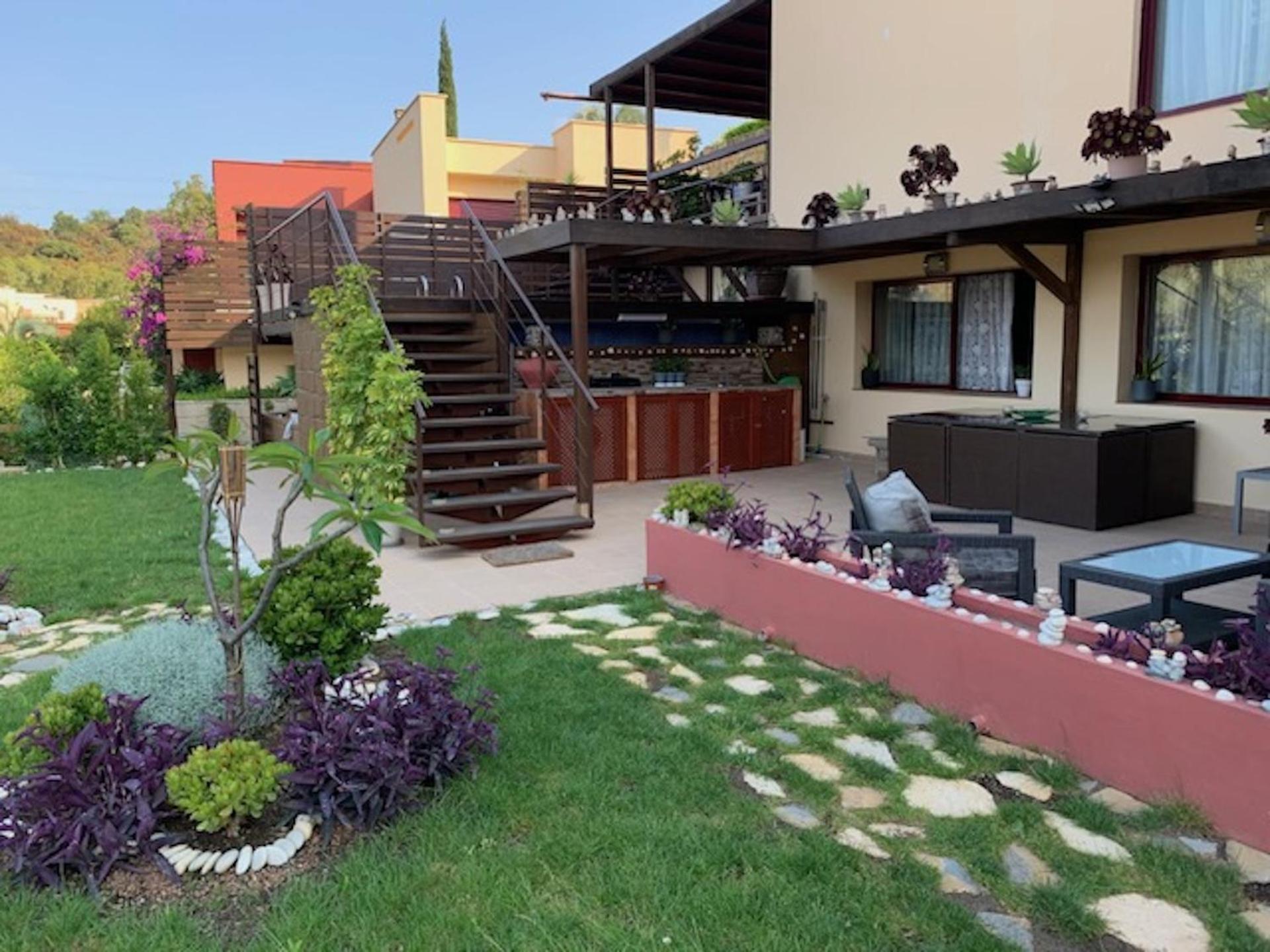 Gorgeous 3 Bedrooms In Villa Natural Reserve Park! Estepona Exteriör bild